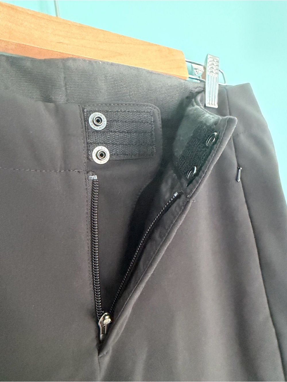 The North Face Black Insulated Snowboard Ski Pants Women’s Medium - Picture 4 of 7